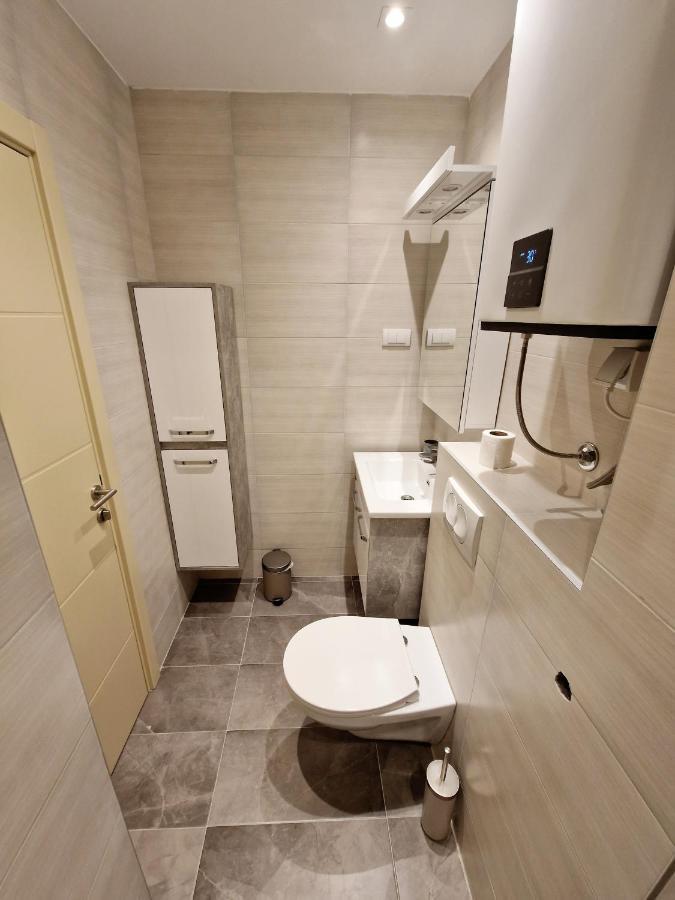 Apartmani Paku เบลเกรด ภายนอก รูปภาพ