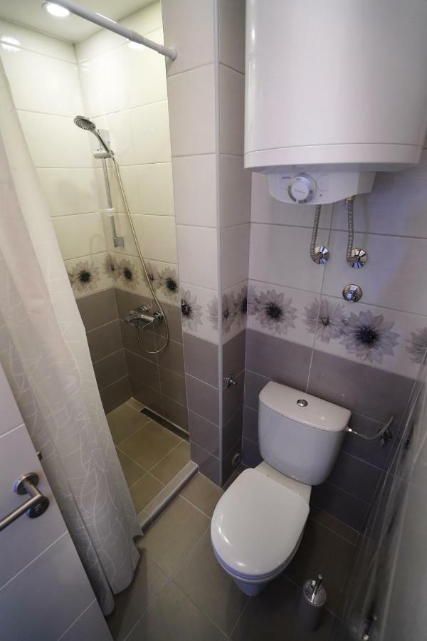 Apartmani Paku เบลเกรด ภายนอก รูปภาพ